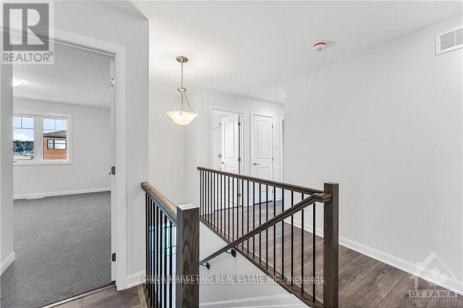 900 Athenry Court, Ottawa, ON - Indoor Photo Showing Other Room