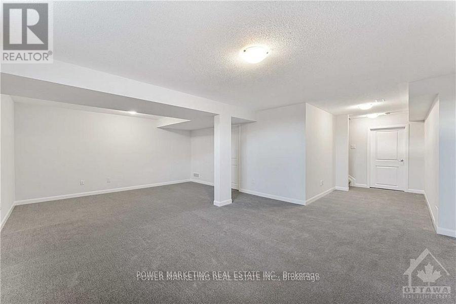 900 Athenry Court, Ottawa, ON - Indoor