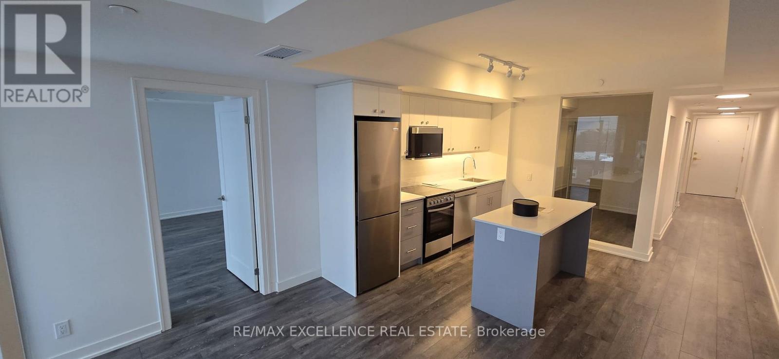 2 Manderley Drive, Toronto, ON - Indoor Photo Showing Kitchen
