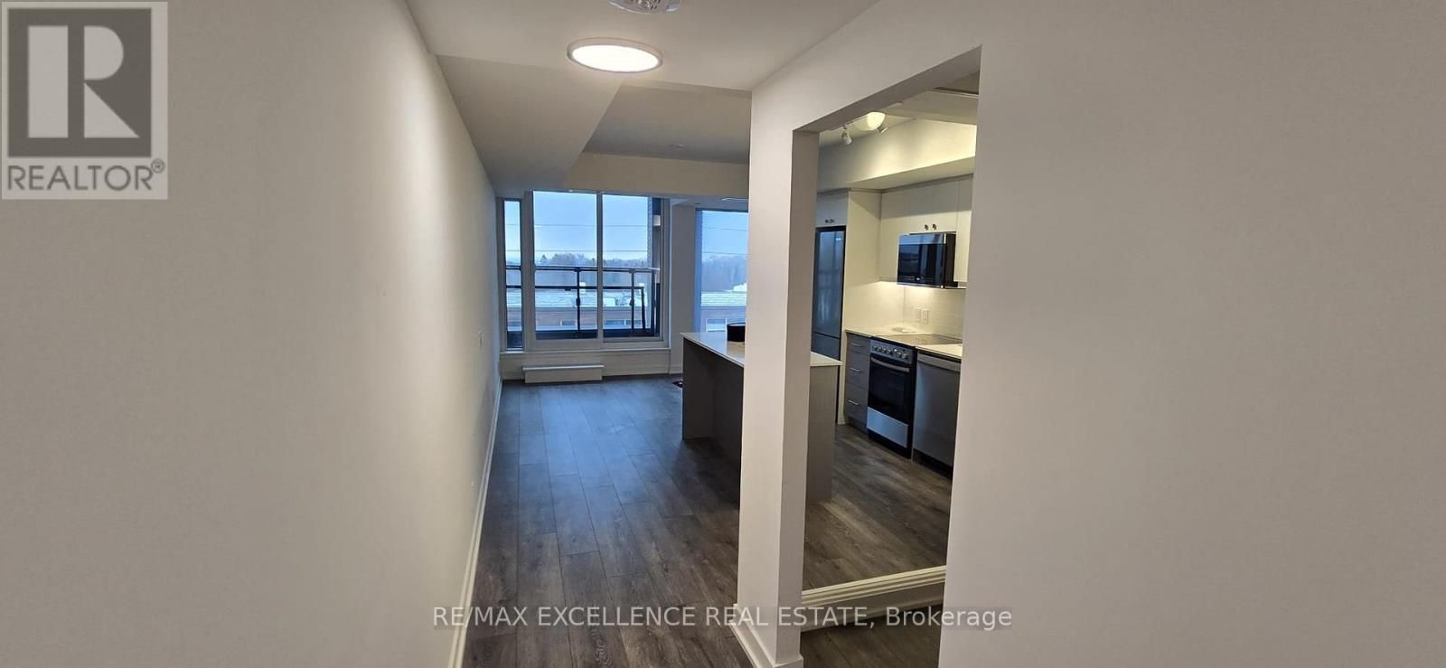 2 Manderley Drive, Toronto, ON - Indoor