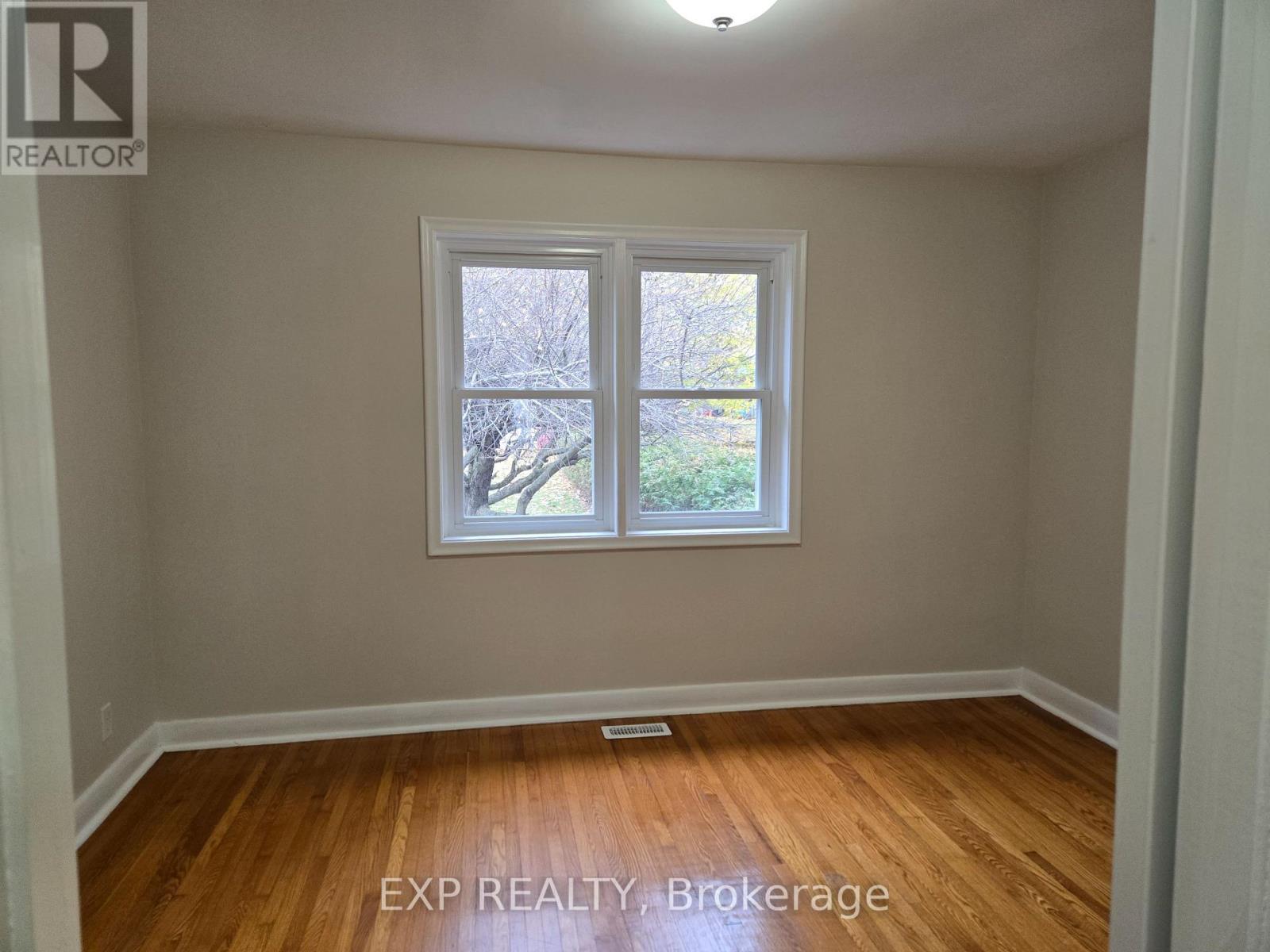24 Fulham Street, Toronto, ON - Indoor Photo Showing Other Room