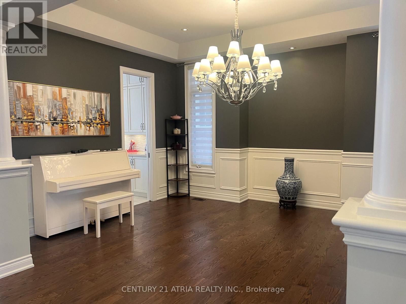 48 Stollery Pond Crescent, Markham, ON - Indoor Photo Showing Other Room