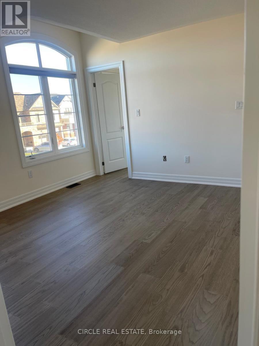 Upper Level - 213 Danny Wheeler Boulevard, Georgina, ON - Indoor Photo Showing Other Room