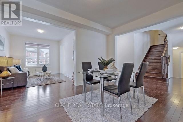Upper Level - 213 Danny Wheeler Boulevard, Georgina, ON - Indoor Photo Showing Living Room