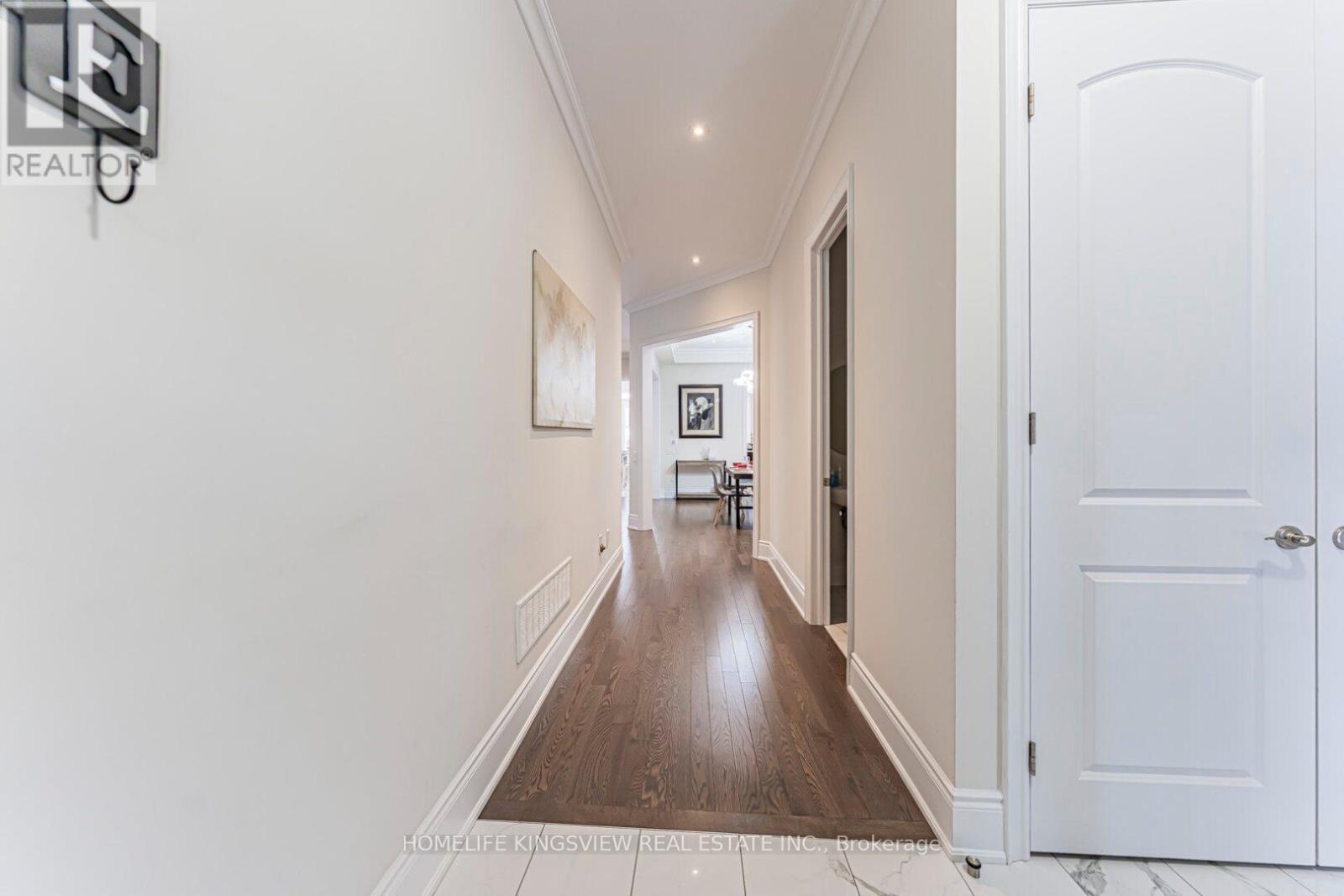61 Ross Vennare Crescent, Vaughan, ON - Indoor Photo Showing Other Room