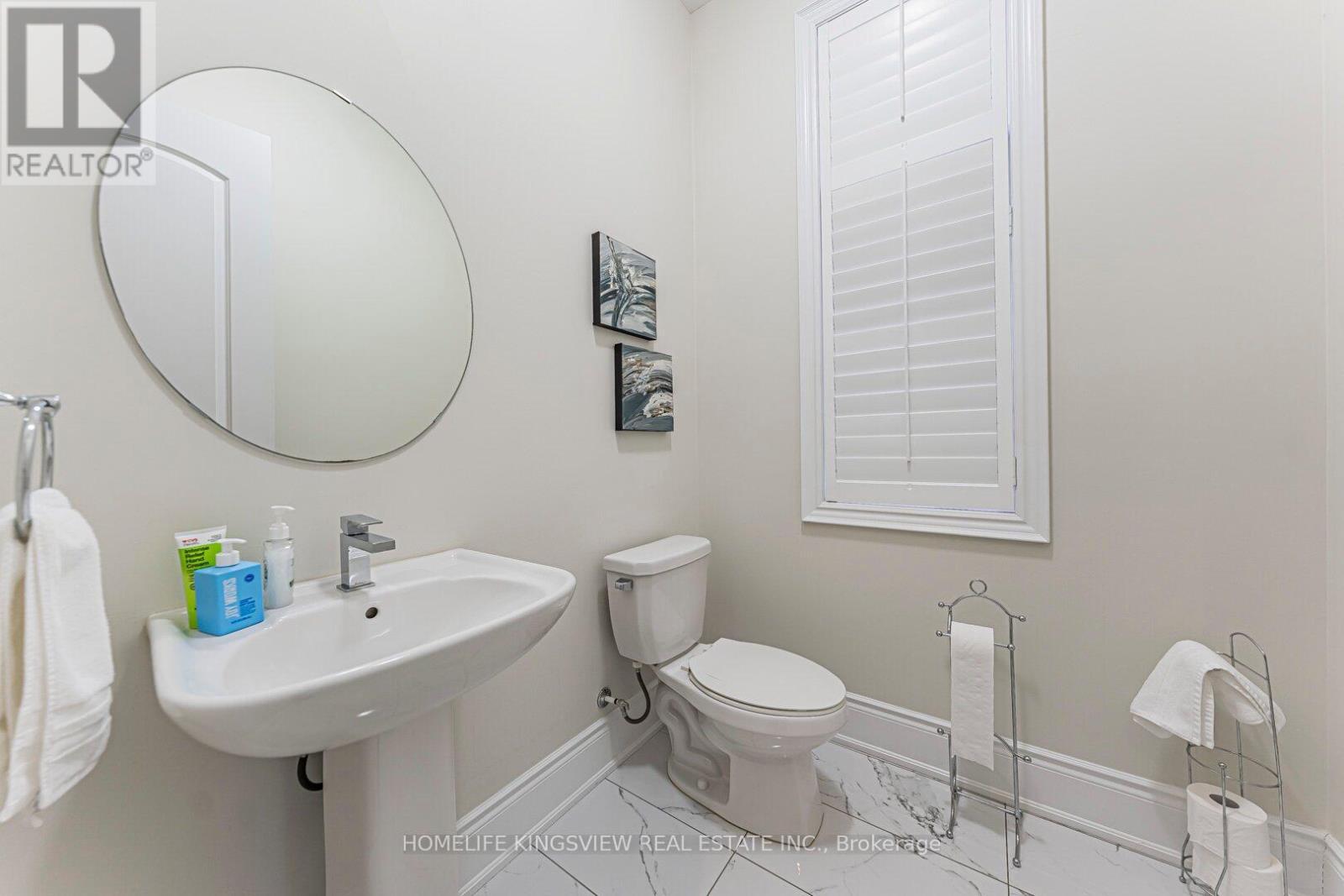 61 Ross Vennare Crescent, Vaughan, ON - Indoor Photo Showing Bathroom