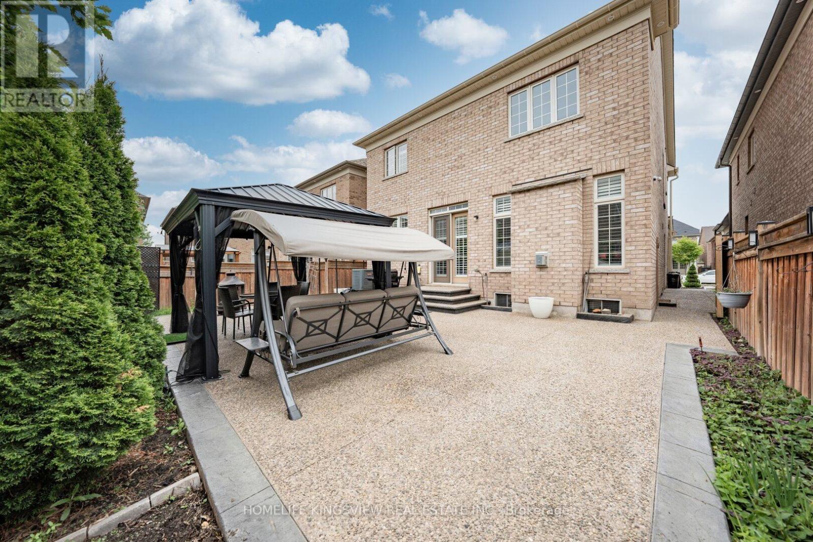 61 Ross Vennare Crescent, Vaughan, ON - Outdoor