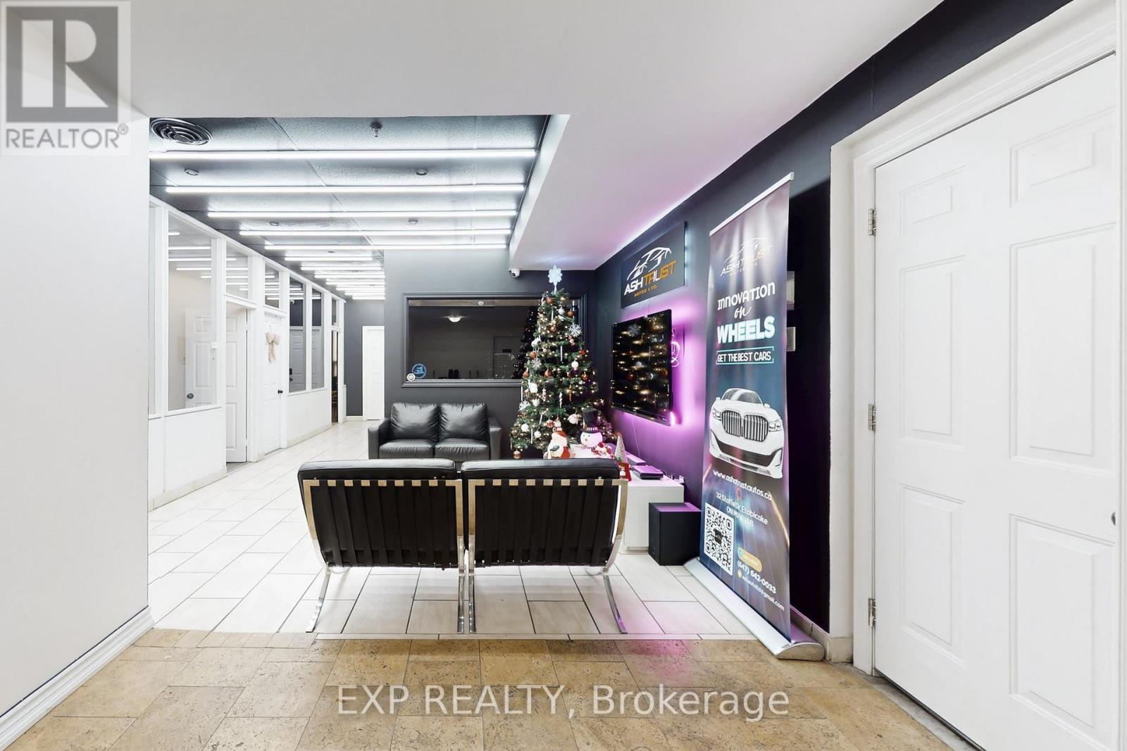 32 Stoffel Drive, Toronto, ON