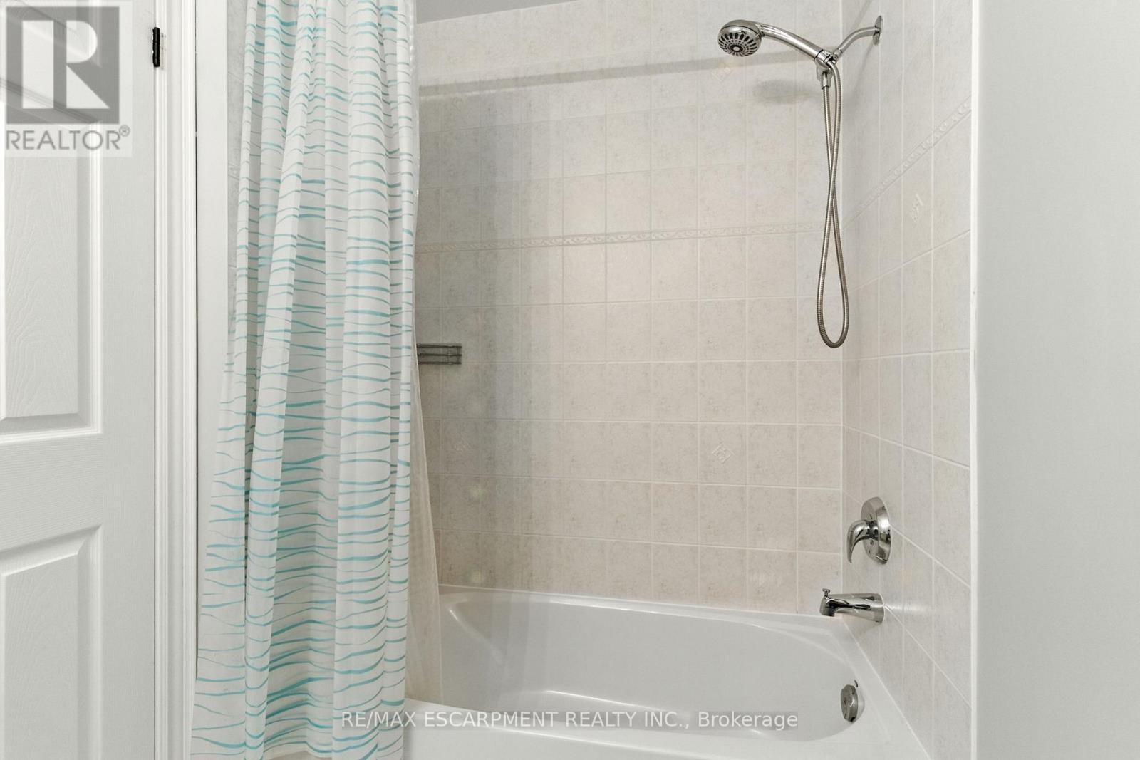 691 Merlot Court, Mississauga, ON - Indoor Photo Showing Bathroom