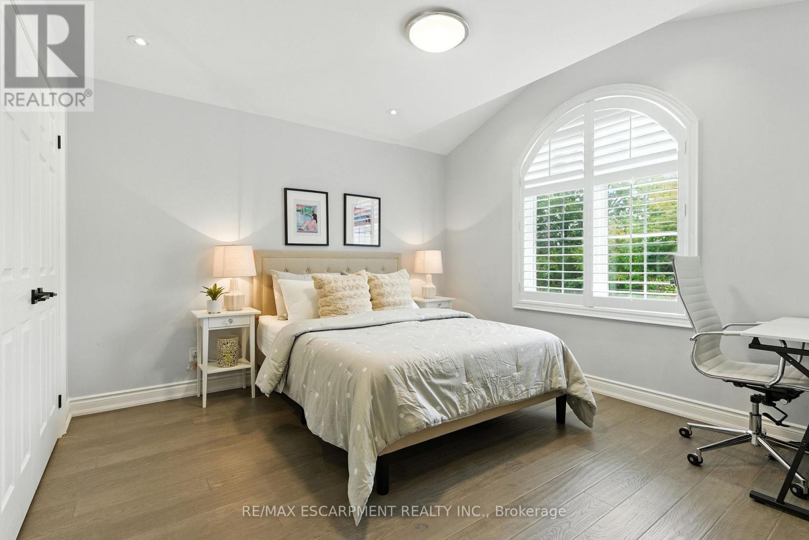 691 Merlot Court, Mississauga, ON - Indoor Photo Showing Bedroom