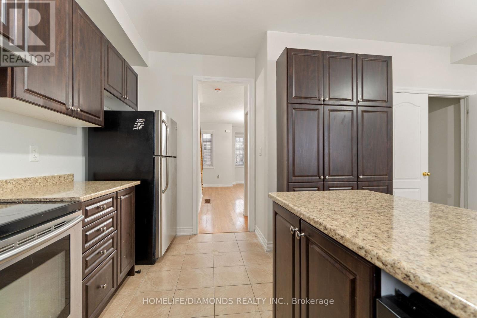 43 Sprucewood Road, Brampton, ON - Indoor Photo Showing Kitchen