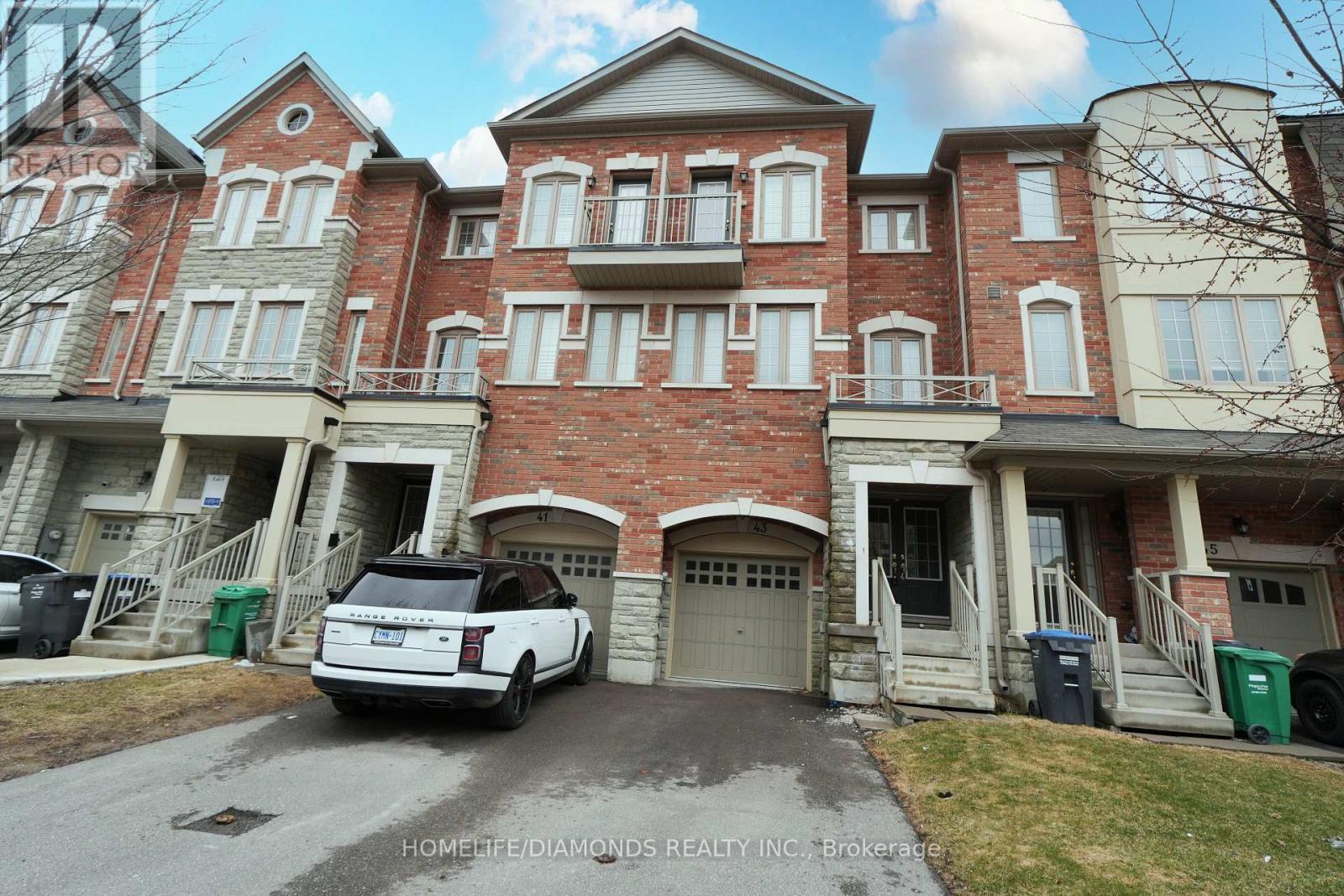 43 Sprucewood Road, Brampton, ON - Outdoor With Facade
