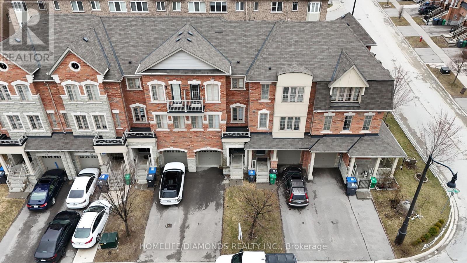 43 Sprucewood Road, Brampton, ON - With Facade