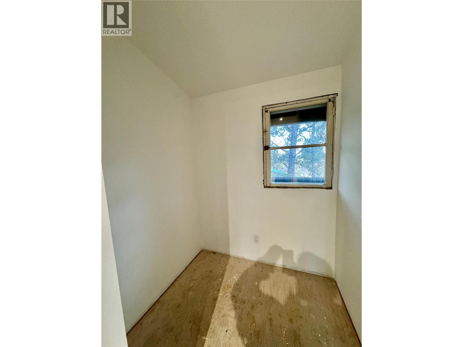 4549 Rushmere Road, Invermere, BC - Indoor Photo Showing Other Room