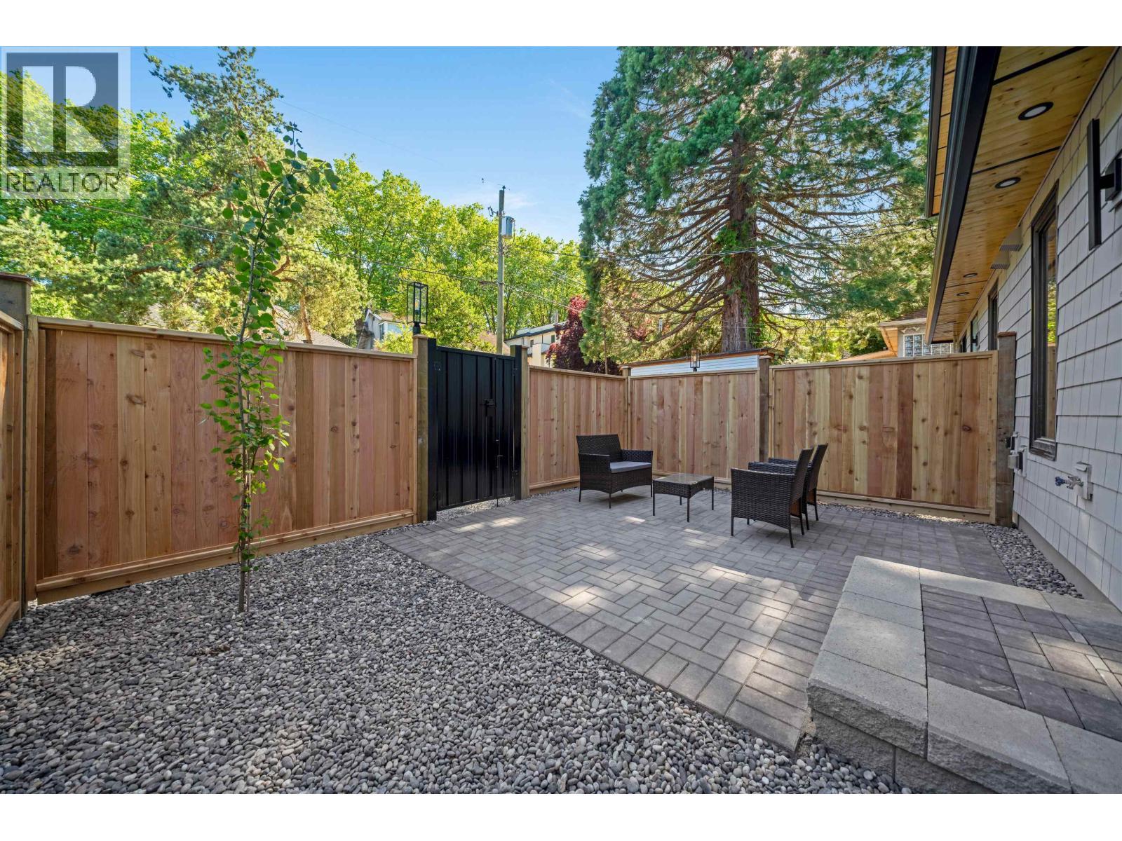 4 3836 W 8Th Avenue, Vancouver, BC - Outdoor