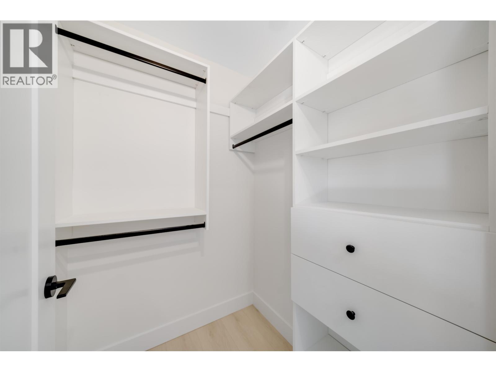 4 3836 W 8Th Avenue, Vancouver, BC - Indoor Photo Showing Other Room