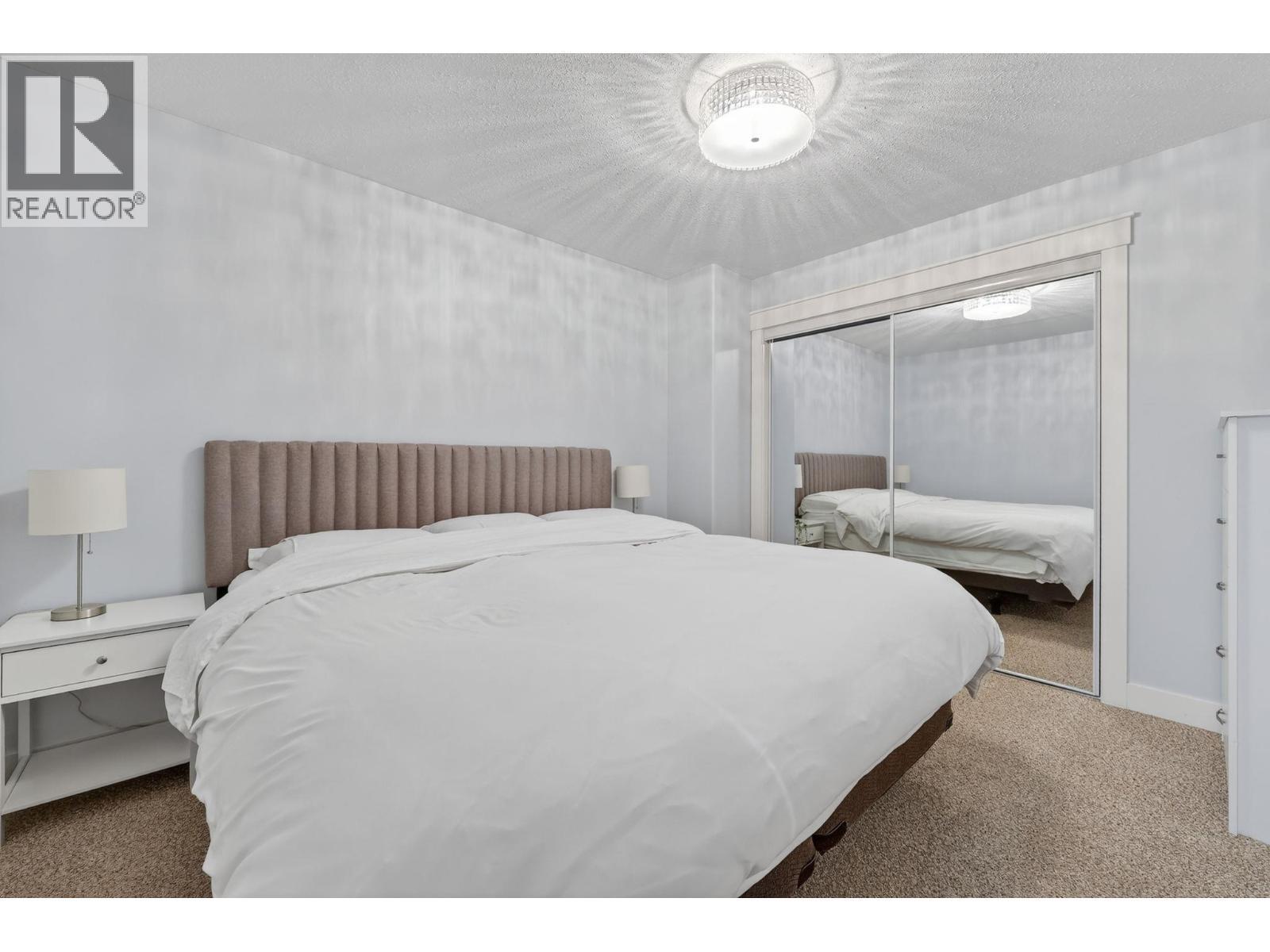 1390 Dilworth Crescent Unit# 109, Kelowna, BC - Indoor Photo Showing Bedroom