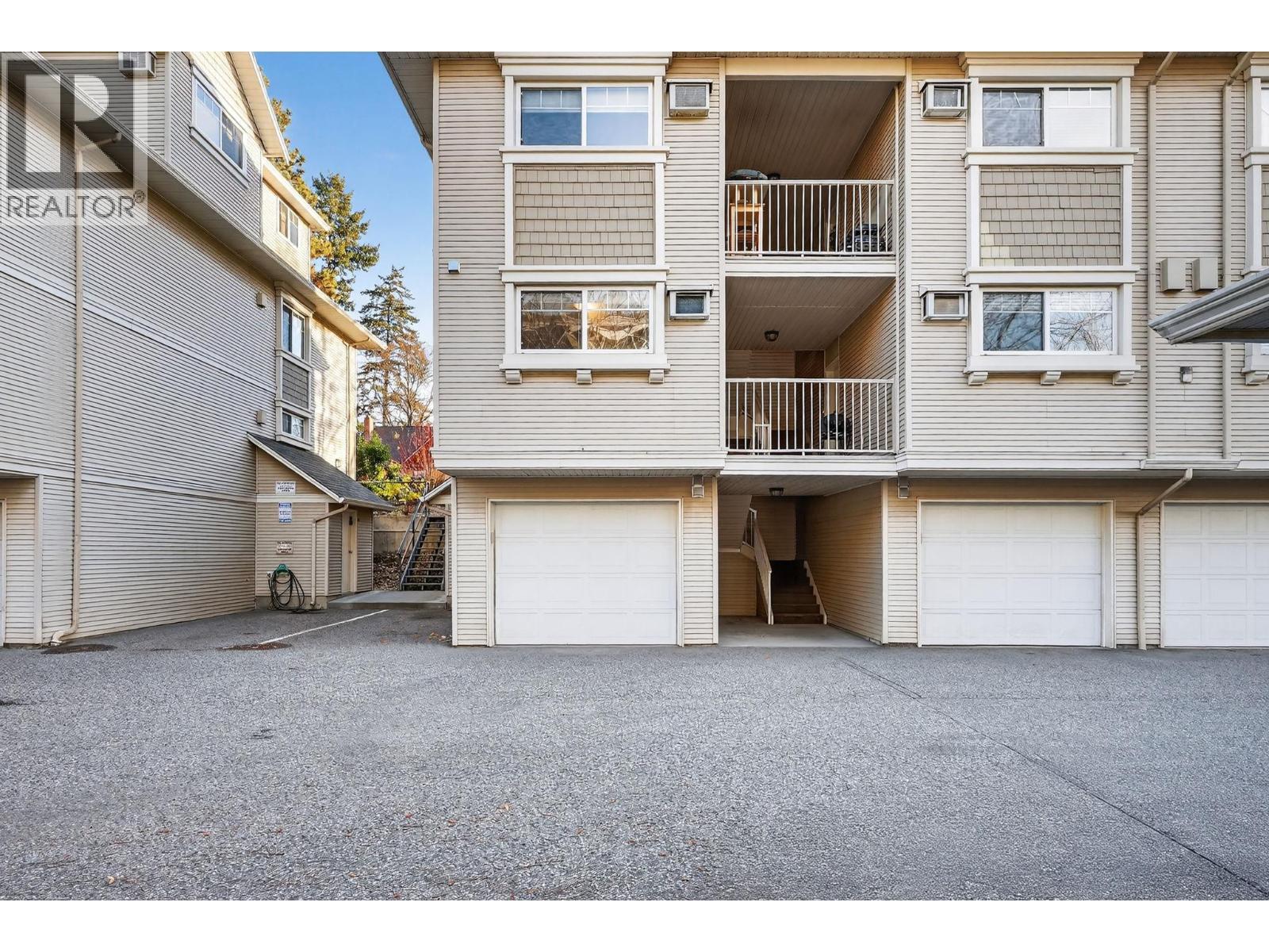 1390 Dilworth Crescent Unit# 109, Kelowna, BC - Outdoor With Facade