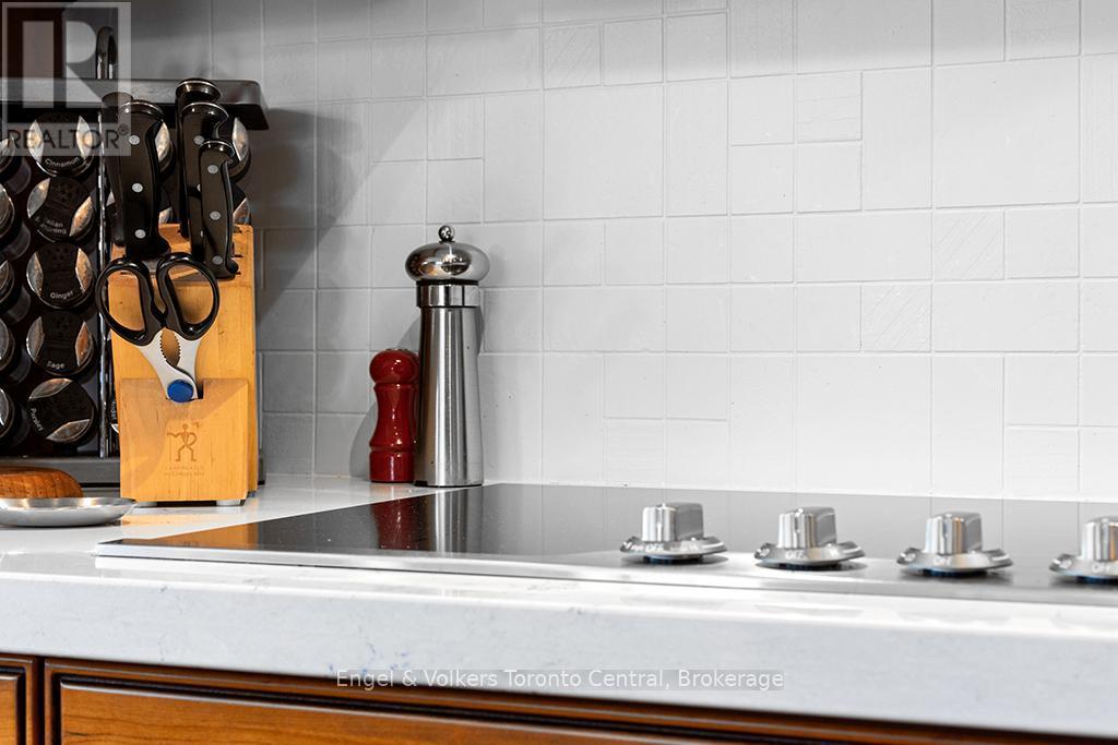 193 Alta Road, Blue Mountains, ON - Indoor Photo Showing Kitchen