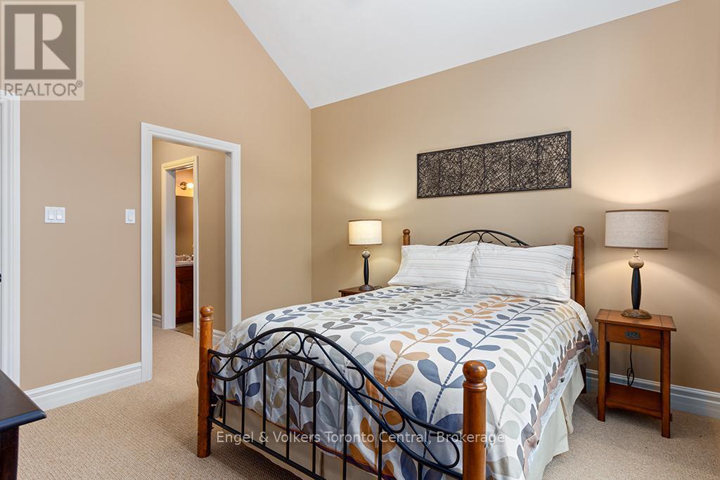193 Alta Road, Blue Mountains, ON - Indoor Photo Showing Bedroom