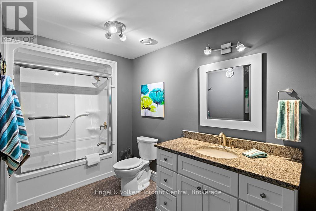 193 Alta Road, Blue Mountains, ON - Indoor Photo Showing Bathroom
