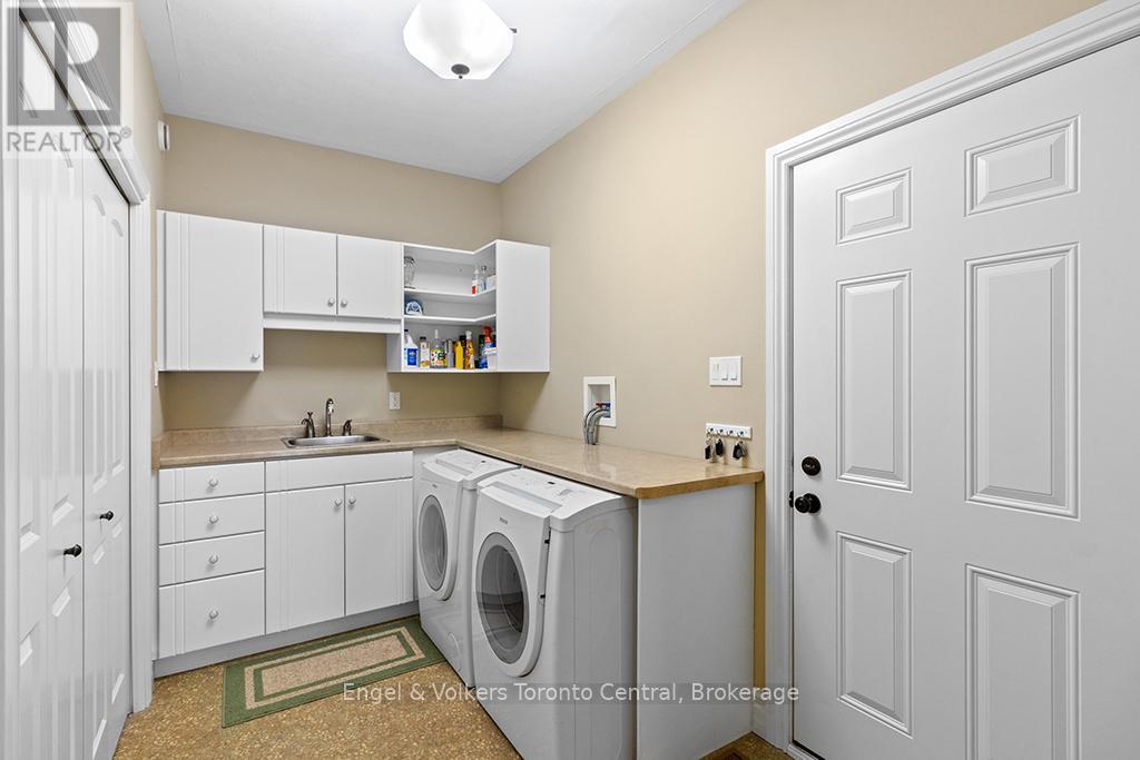193 Alta Road, Blue Mountains, ON - Indoor Photo Showing Laundry Room