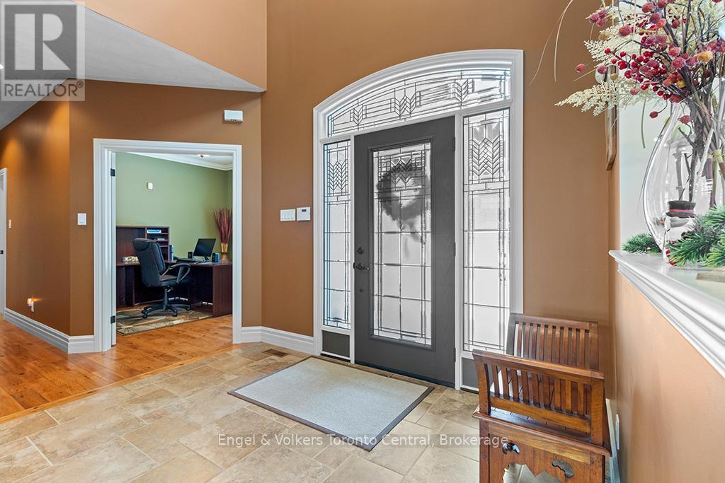 193 Alta Road, Blue Mountains, ON - Indoor Photo Showing Other Room
