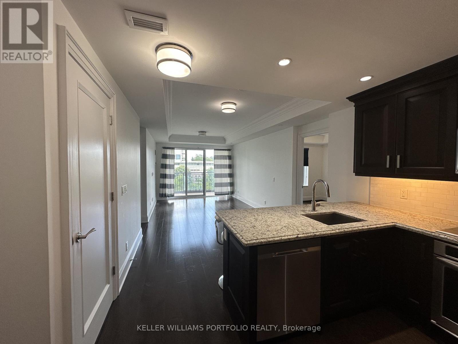508 - 1888 Bayview Avenue, Toronto, ON - Indoor Photo Showing Kitchen