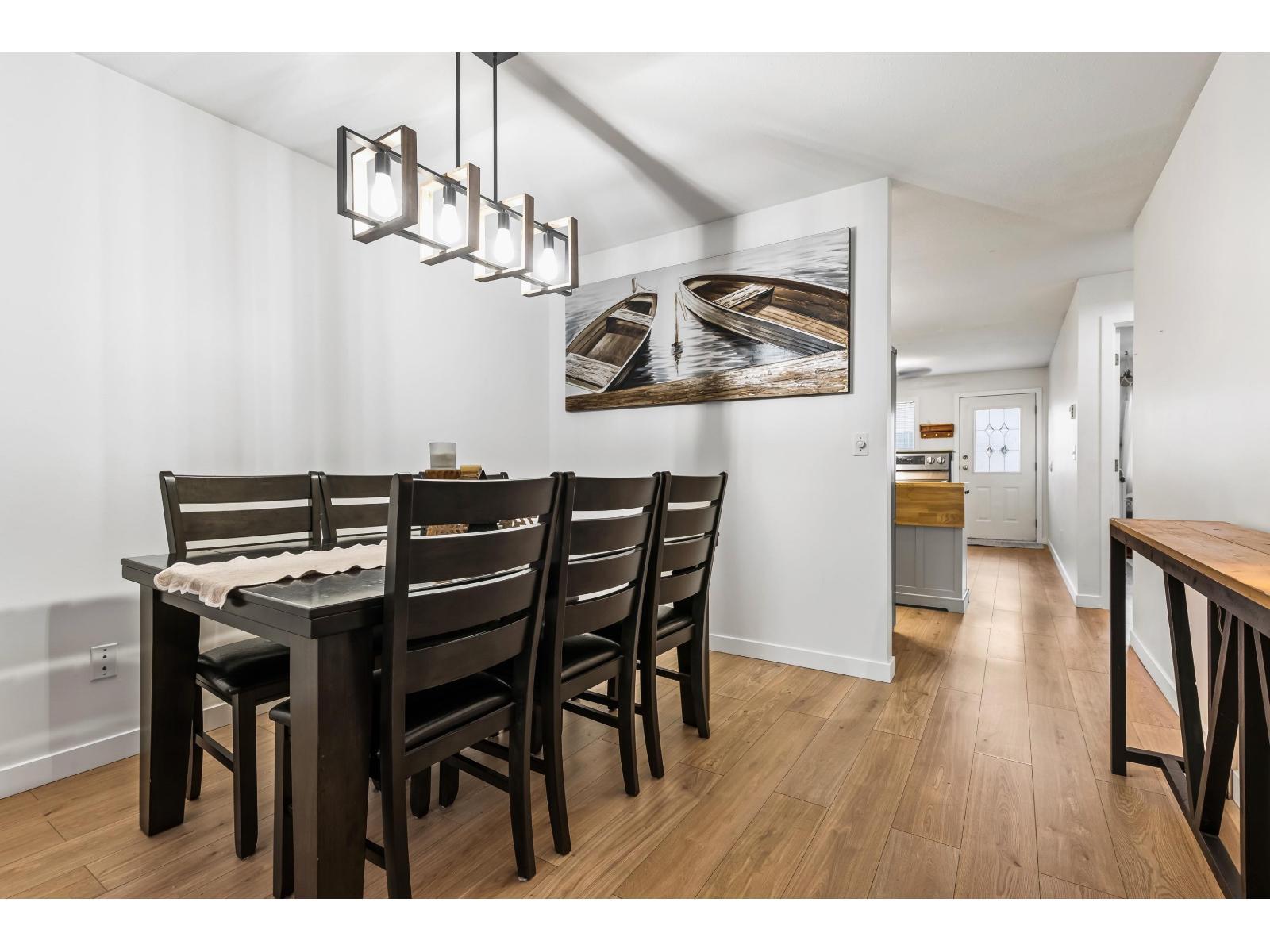 13 46735 Yale Road|Chilliwack Proper East, Chilliwack, BC - Indoor Photo Showing Dining Room