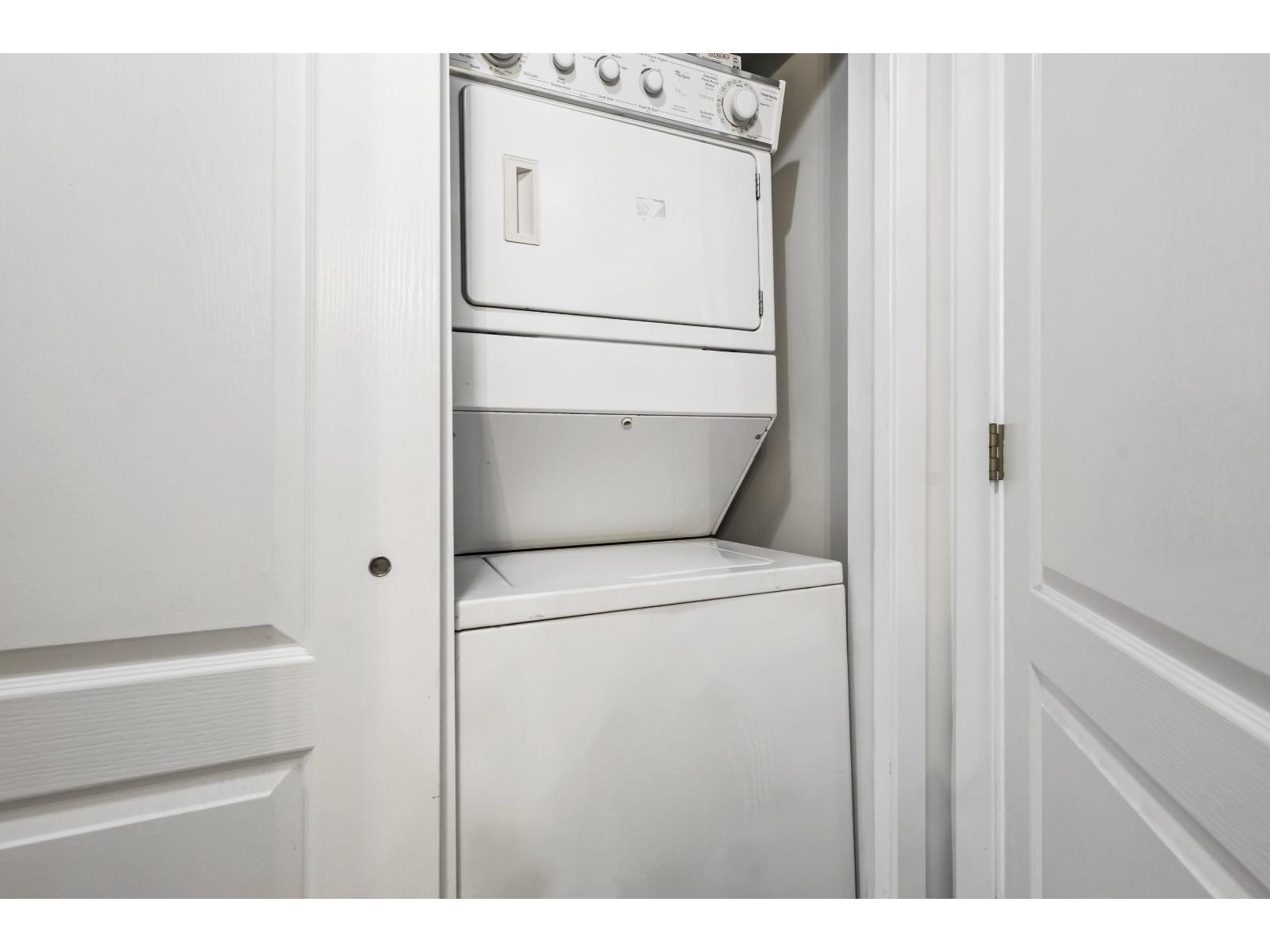 13 46735 Yale Road|Chilliwack Proper East, Chilliwack, BC - Indoor Photo Showing Laundry Room