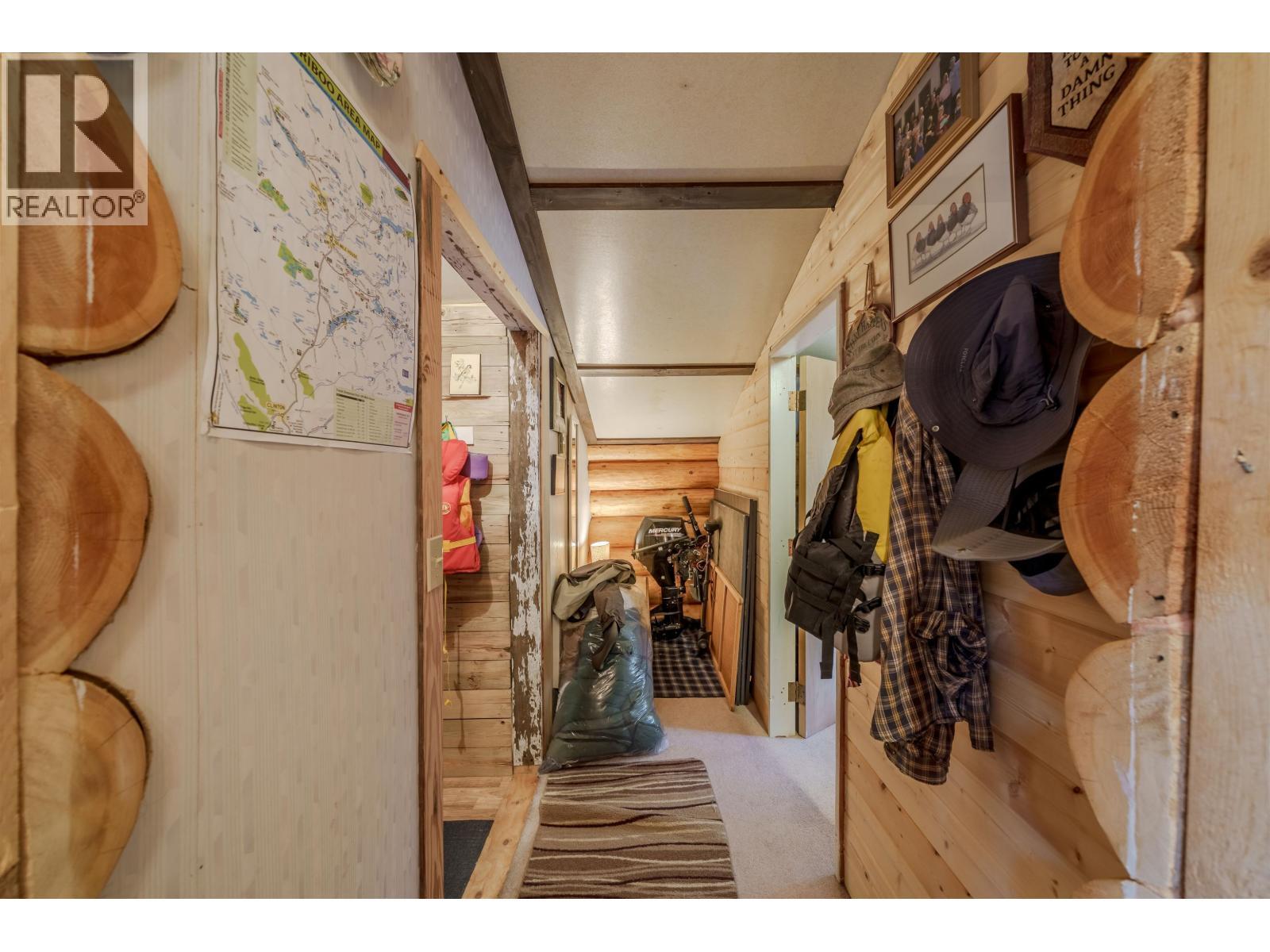 7561 Mccarthy Road, Bridge Lake, BC - Indoor