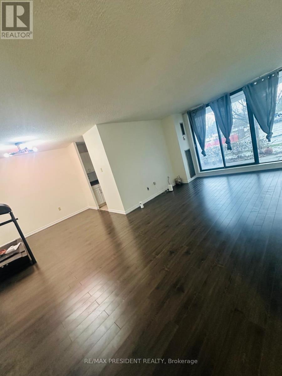 103 - 17 Knightsbridge Road, Brampton, ON - Indoor