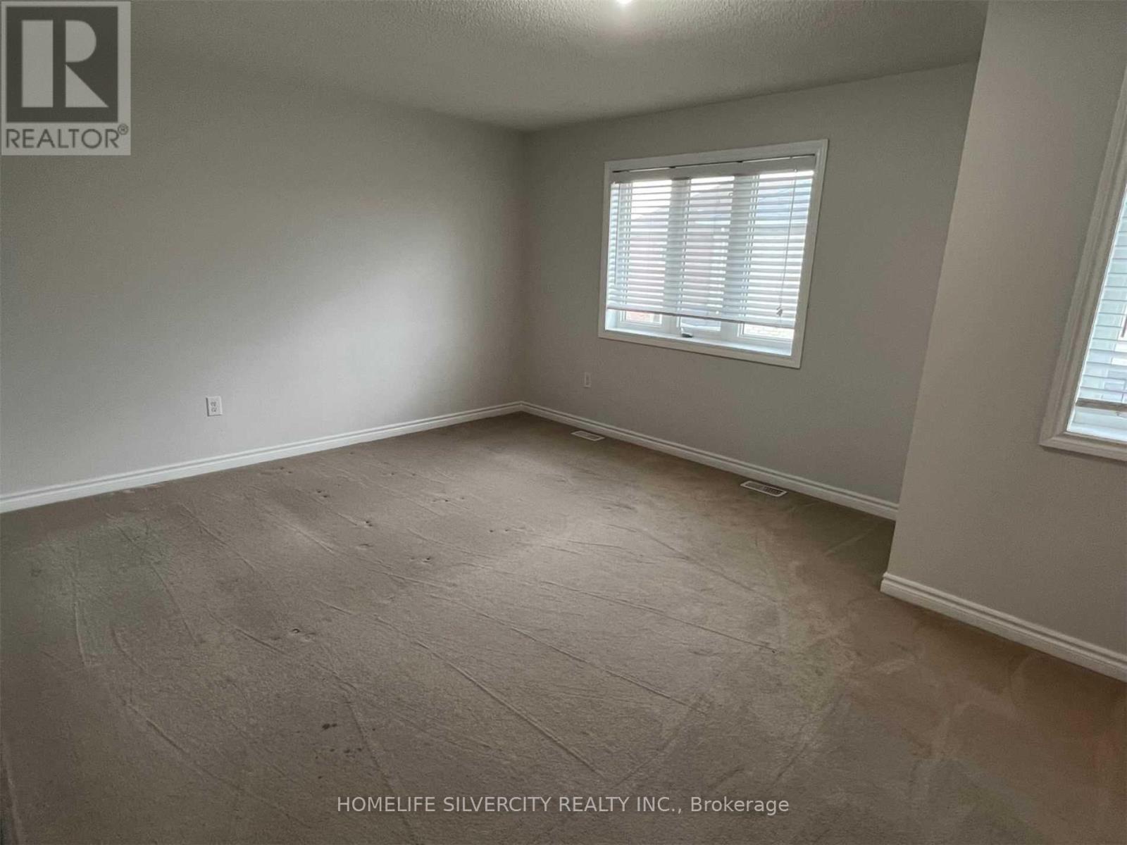 87 Summitgreen Crescent, Brampton, ON - Indoor Photo Showing Other Room