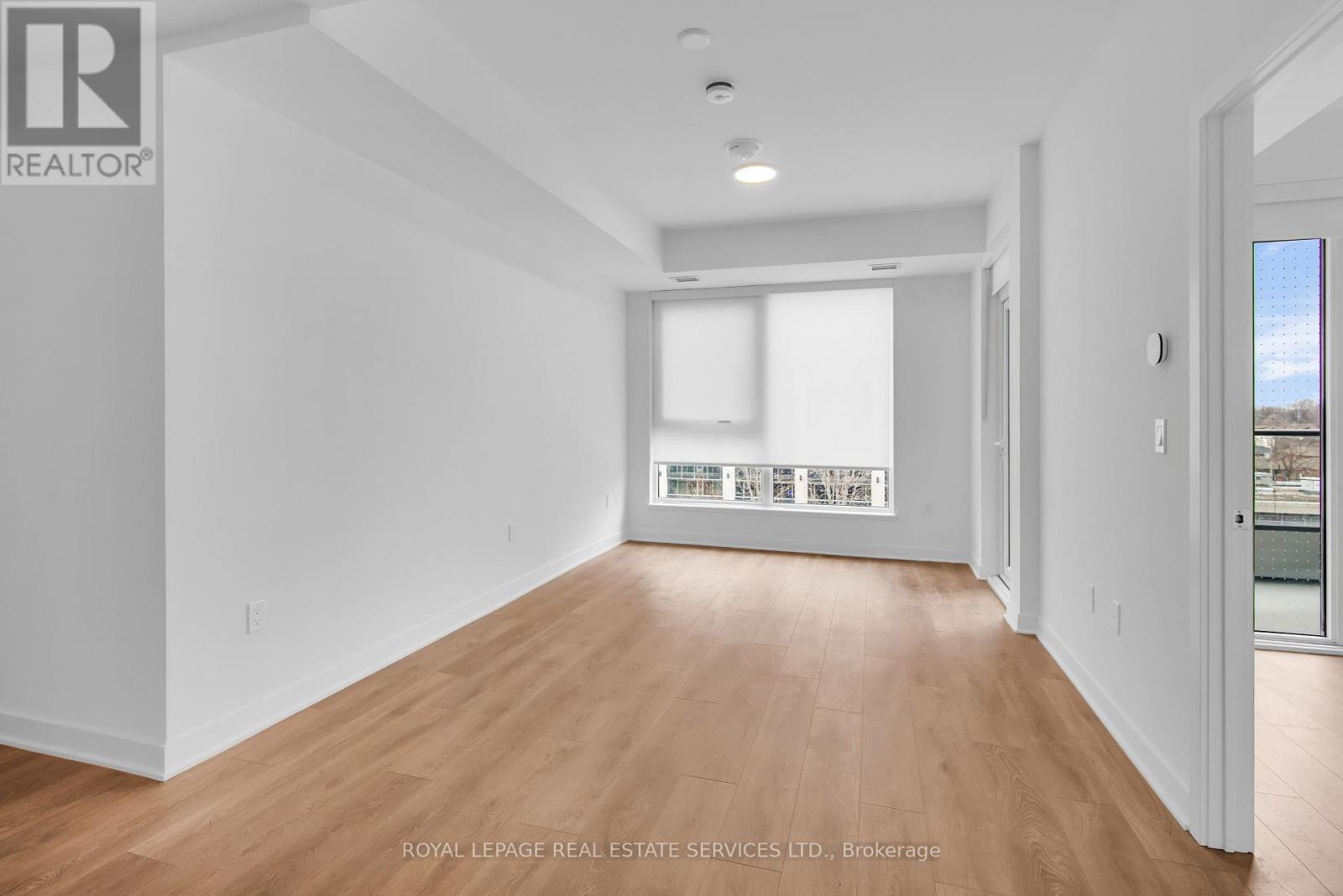 423 - 1037 The Queensway, Toronto, ON - Indoor Photo Showing Other Room