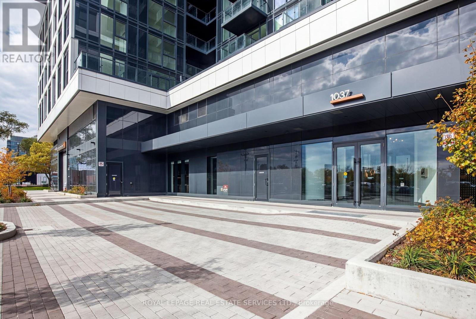 423 - 1037 The Queensway, Toronto, ON - Outdoor