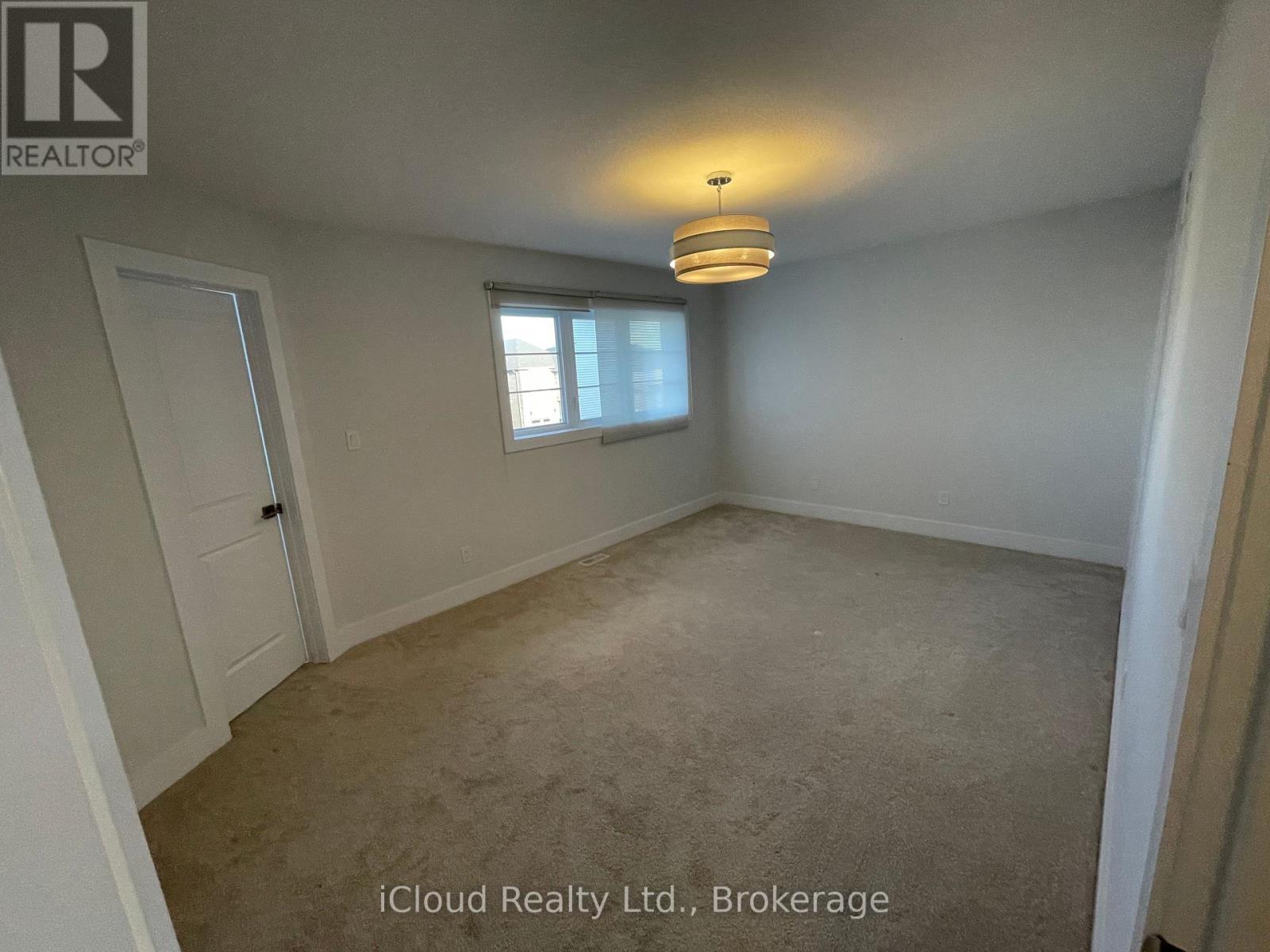 Master Bedroom - 167 Forest Creek Drive, Kitchener, ON - Indoor Photo Showing Other Room
