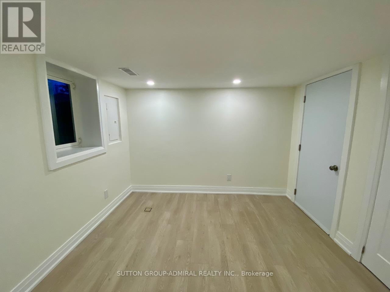 6 - 347 Northcliffe Boulevard, Toronto, ON - Indoor Photo Showing Other Room