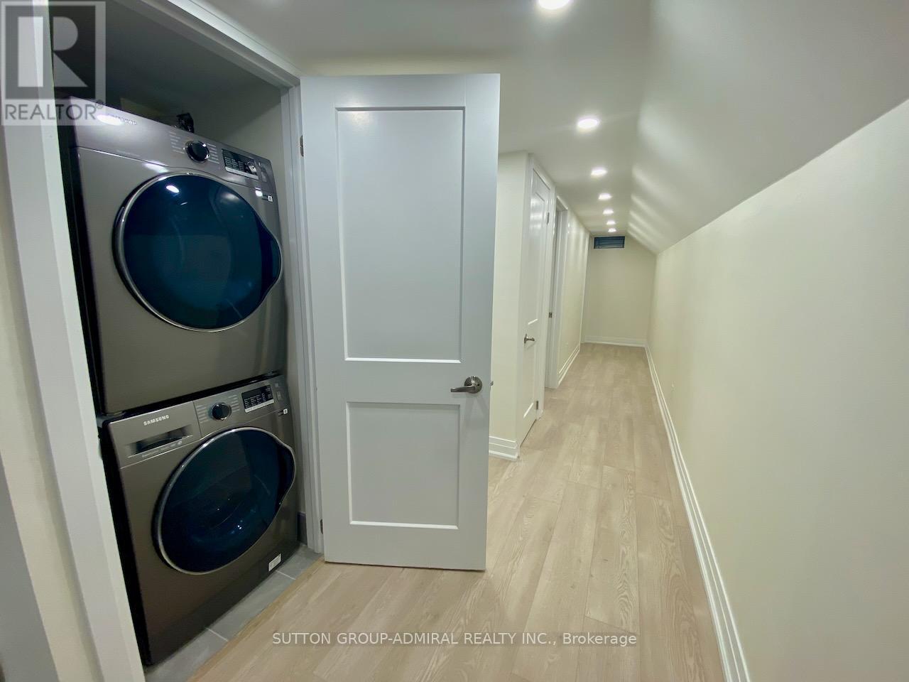 6 - 347 Northcliffe Boulevard, Toronto, ON - Indoor Photo Showing Laundry Room