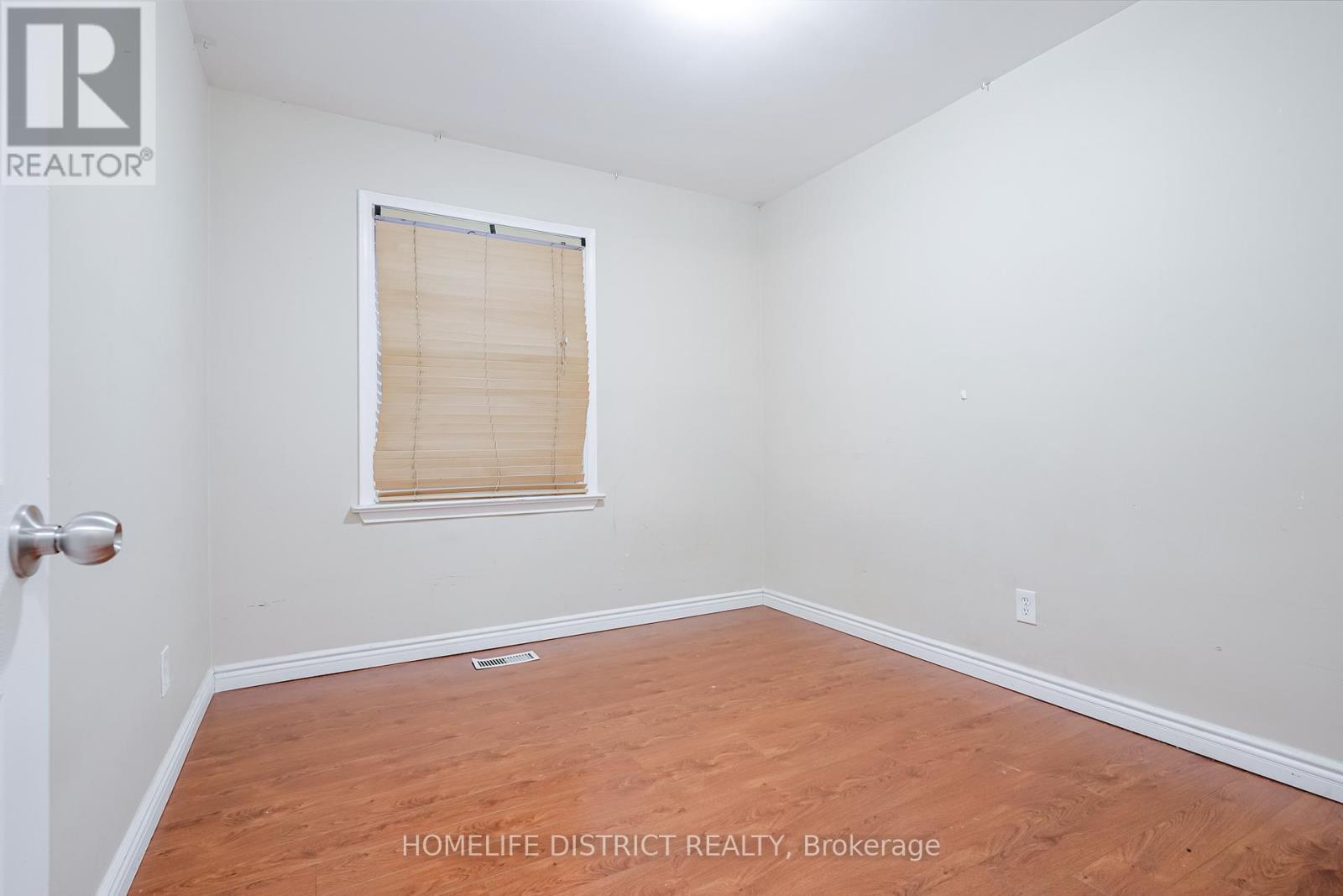 40 Calumet Crescent, Toronto, ON - Indoor Photo Showing Other Room