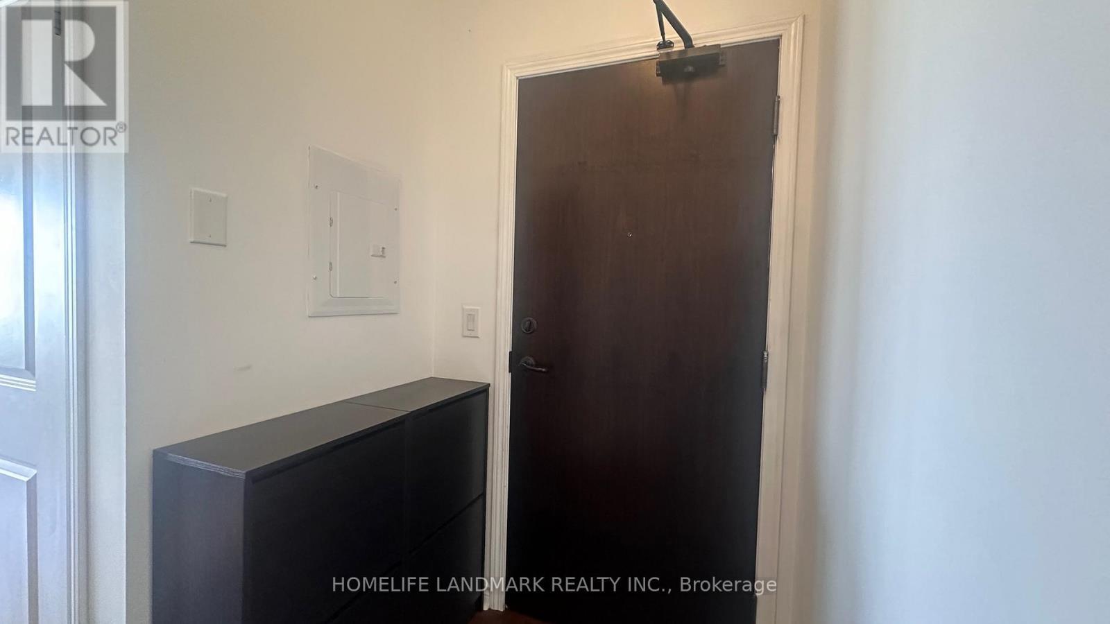 2711 - 385 Prince Of Wales Drive, Mississauga, ON - Indoor