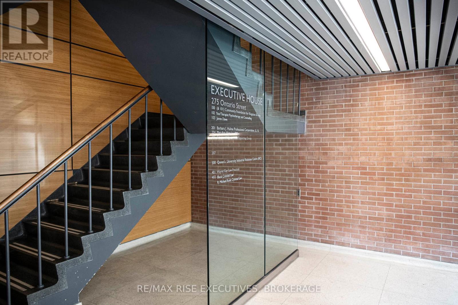 205 - 275 Ontario Street, Kingston (East Of Sir John A. Blvd), ON