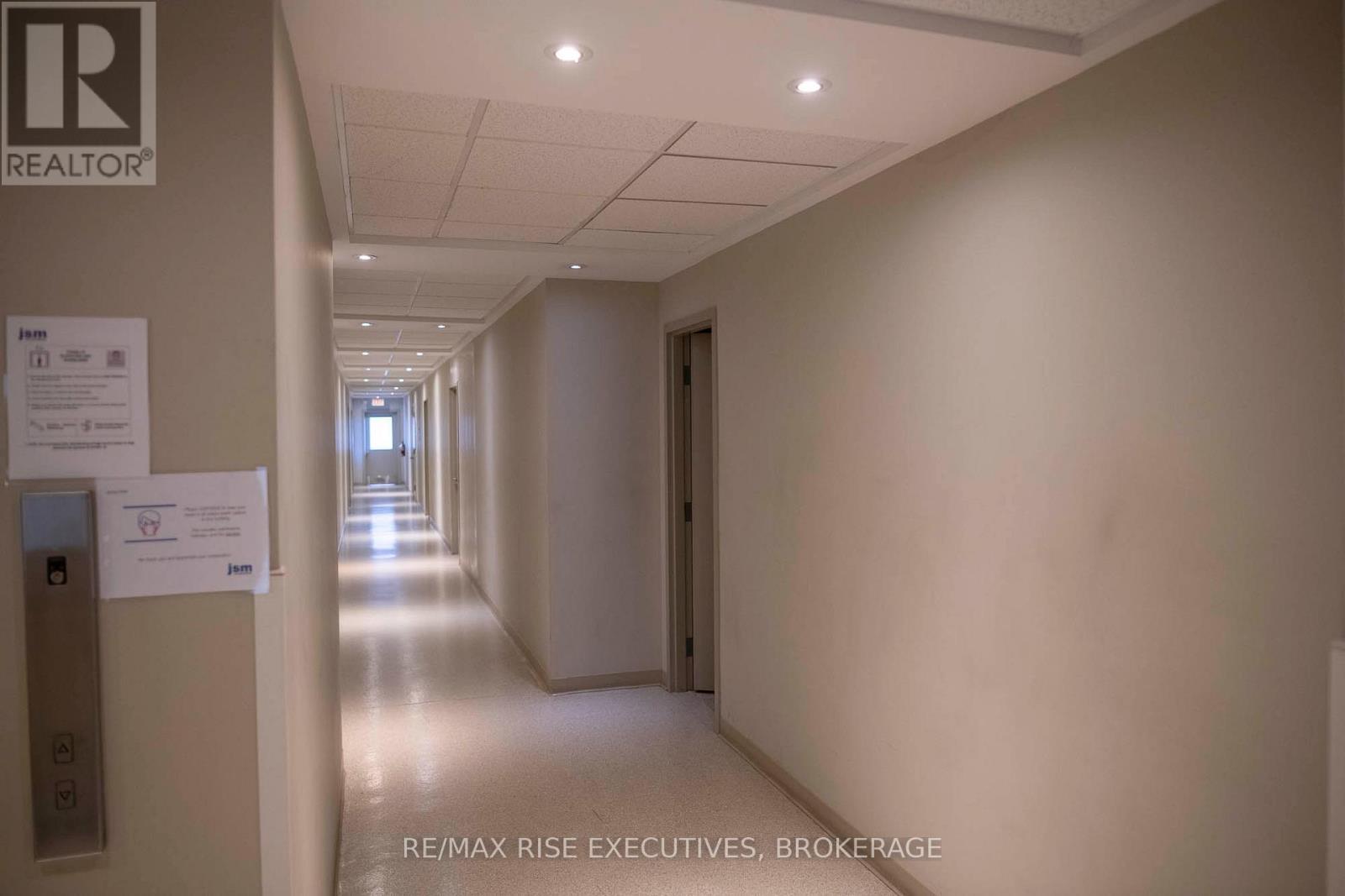 205 - 275 Ontario Street, Kingston (East Of Sir John A. Blvd), ON