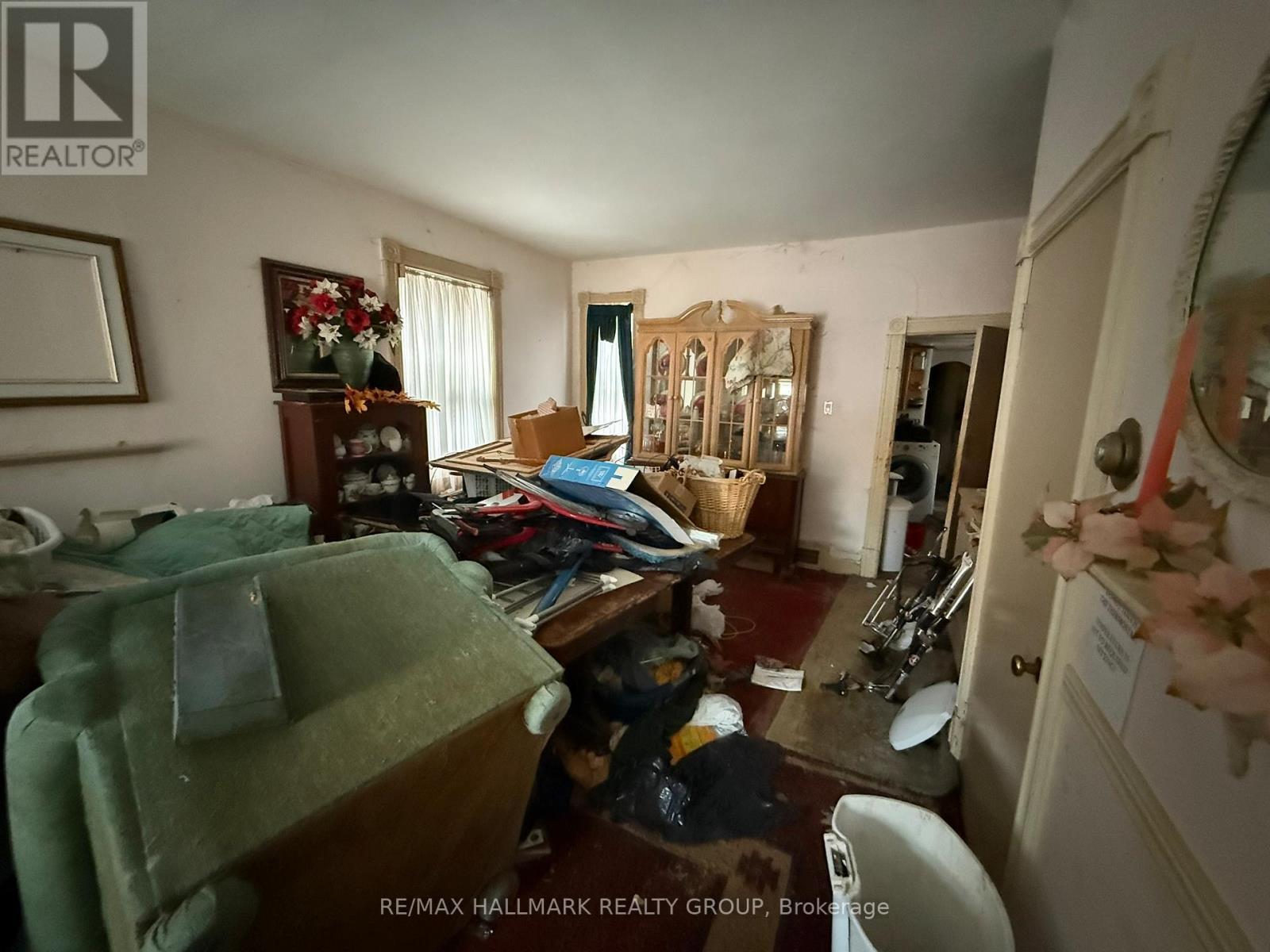 25 Third Avenue, Ottawa, ON - Indoor