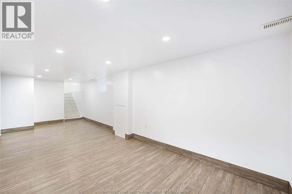 967 Gladstone, Windsor, ON - Indoor Photo Showing Other Room