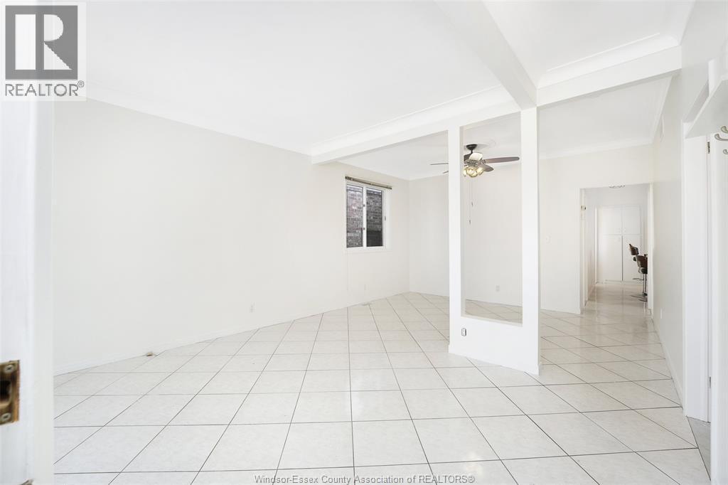967 Gladstone, Windsor, ON - Indoor Photo Showing Other Room