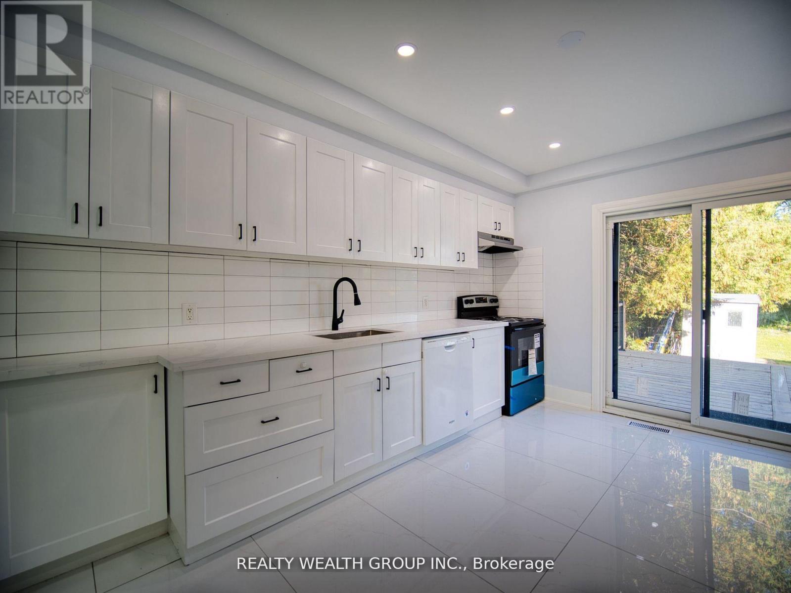 47 Preston Street, Toronto, ON - Indoor Photo Showing Kitchen