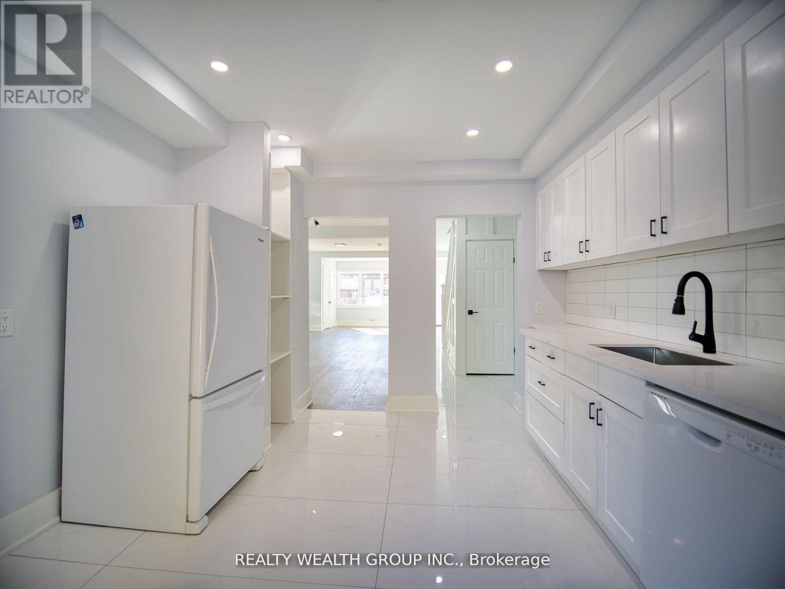 47 Preston Street, Toronto, ON - Indoor Photo Showing Kitchen