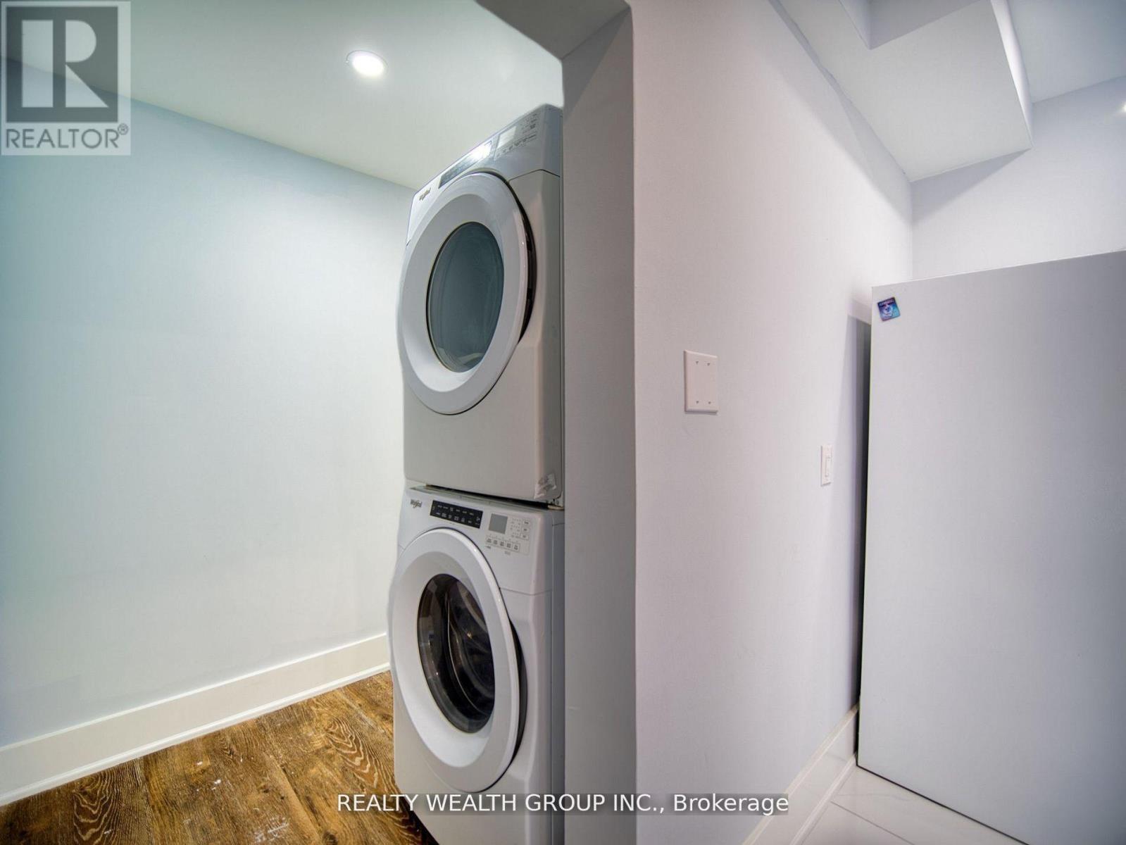 47 Preston Street, Toronto, ON - Indoor Photo Showing Laundry Room