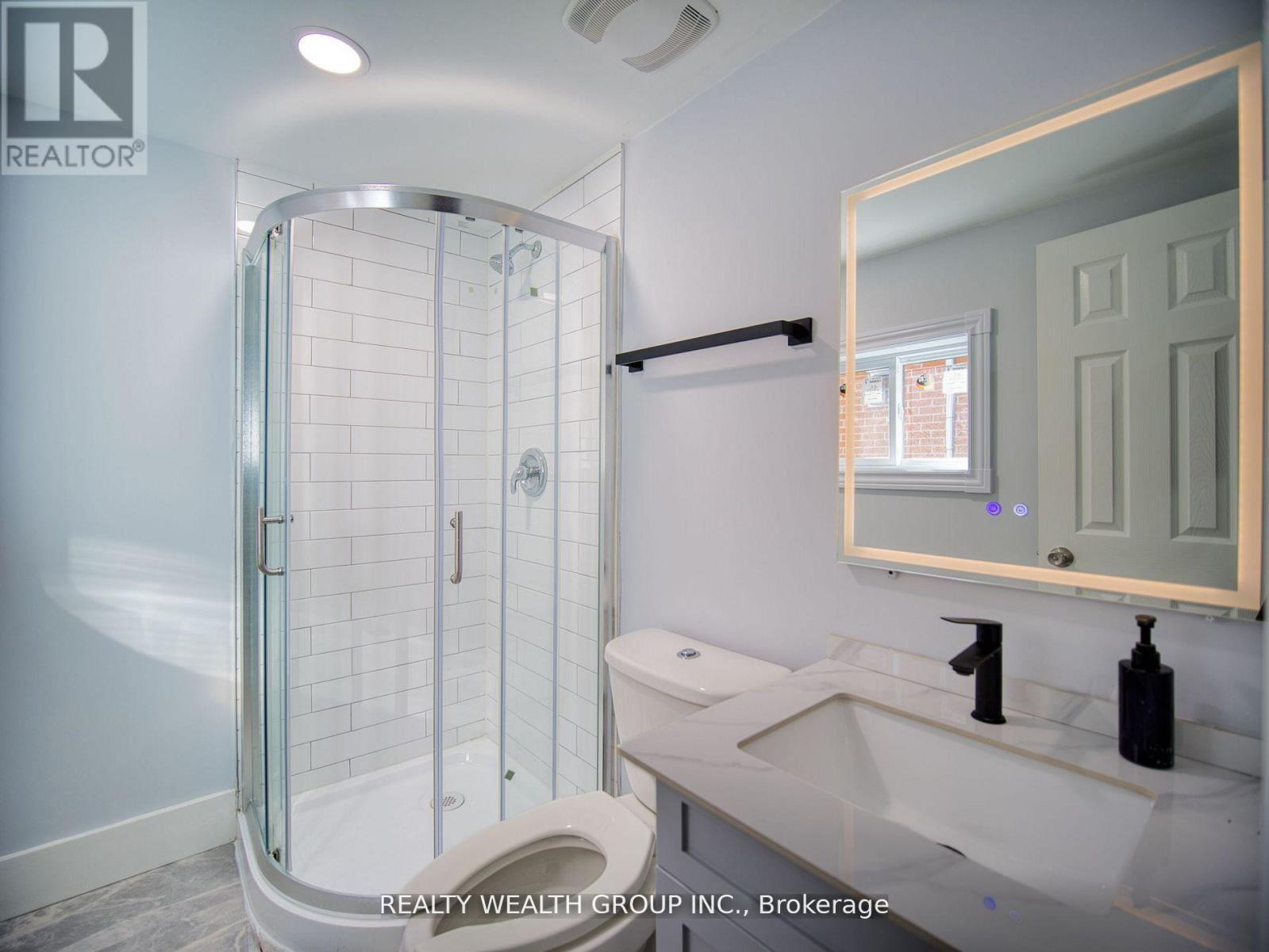 47 Preston Street, Toronto, ON - Indoor Photo Showing Bathroom