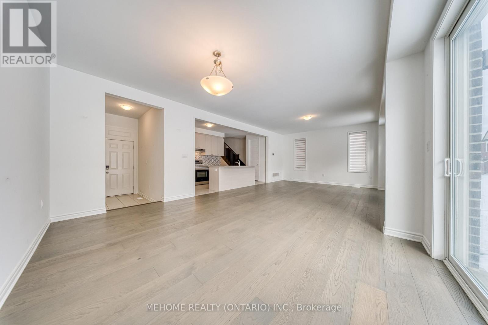 1851 Passionfruit Grove, Pickering, ON - Indoor Photo Showing Other Room